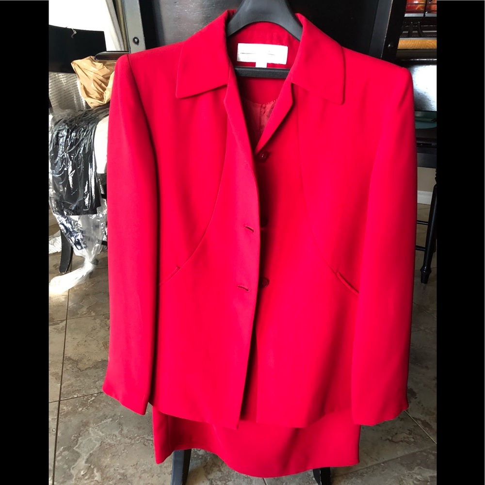 Larry Levine red suit